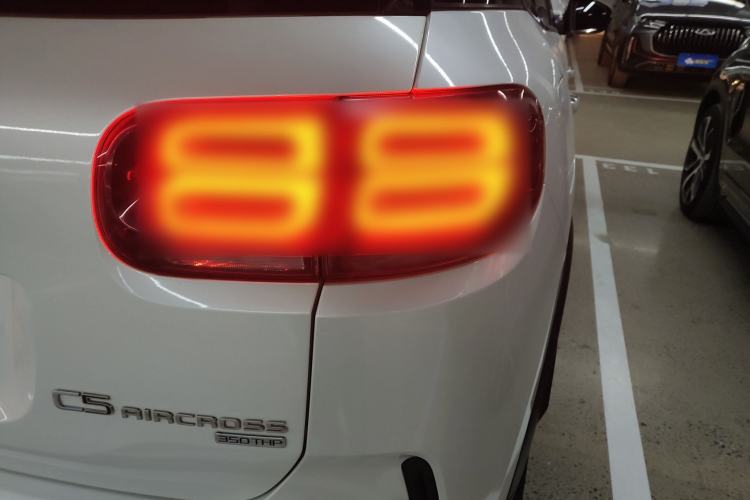 Used Citroen C5 AIRCROSS 2017 350THP Fashion Edition Right Rear Taillight