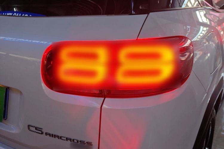 Used Citroen C5 AIRCROSS 2017 350THP Fashion Edition Right Rear Taillight