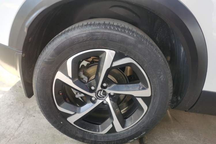 Used Citroen C5 AIRCROSS 2017 350THP Fashion Edition Right Rear Wheel Hub