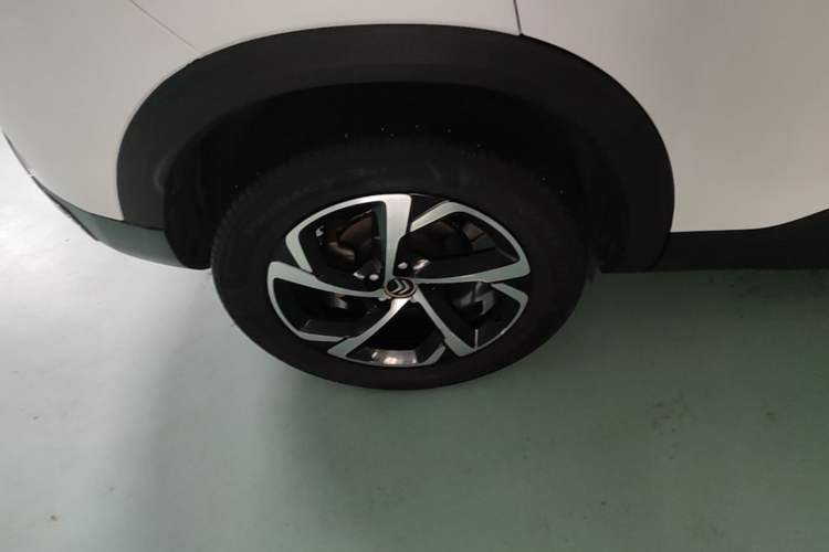 Used Citroen C5 AIRCROSS 2017 380THP Fashion Edition Right Rear Wheel Hub