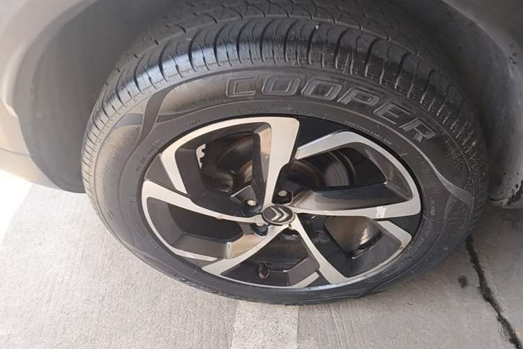 Used Citroen C5 AIRCROSS 2017 350THP Fashion Edition Right Rear Wheel Hub