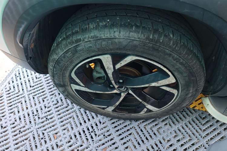 Used Citroen C5 AIRCROSS 2017 350THP Fashion Edition Right Rear Wheel Hub