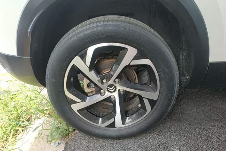Used Citroen C5 AIRCROSS 2017 380THP Fashion Edition Right Rear Wheel Hub