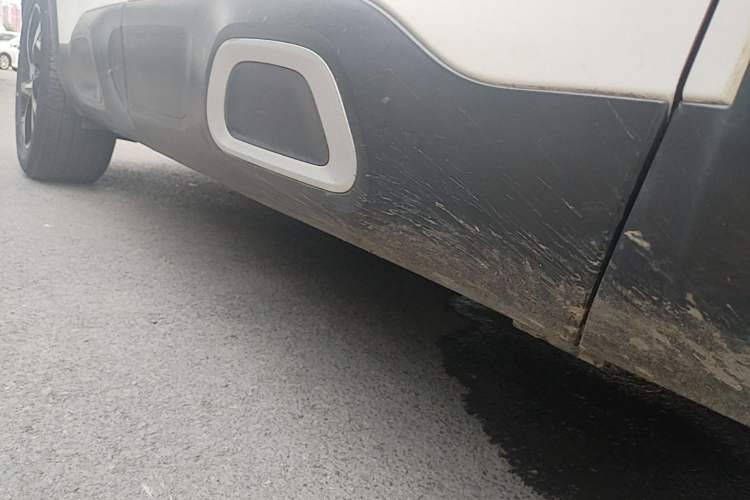 Used Citroen C5 AIRCROSS 2017 350THP Luxury Model Right Side Sill