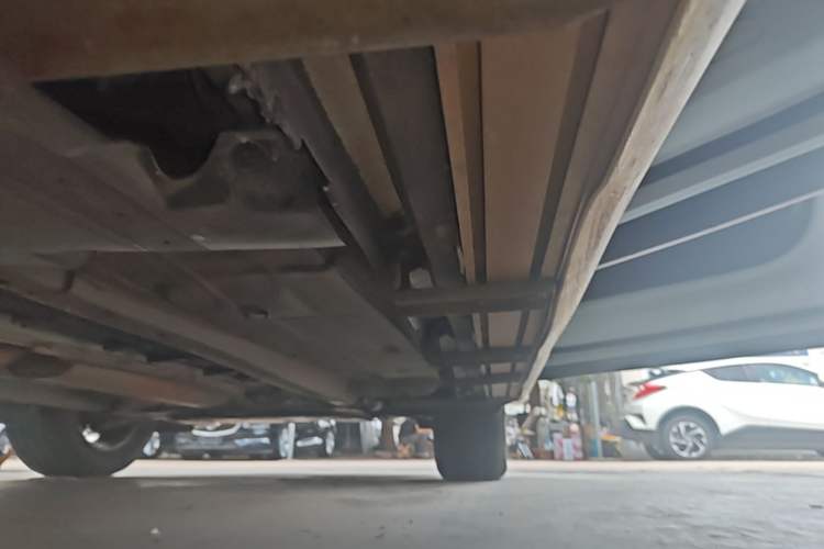 Used Citroen C5 AIRCROSS 2017 380THP Flagship Edition Right Side Sill
