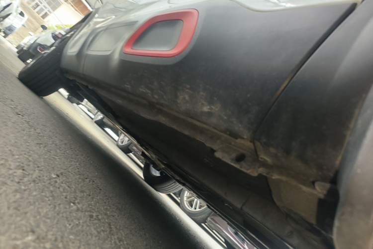Used Citroen C5 AIRCROSS 2017 350THP Fashion Edition Right Side Sill