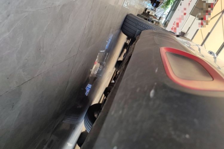 Used Citroen C5 AIRCROSS 2017 350THP Fashion Edition Right Side Sill