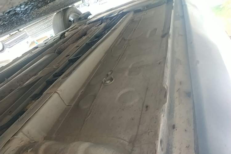 Used Citroen C5 AIRCROSS 2017 380THP Fashion Edition Right Side Sill