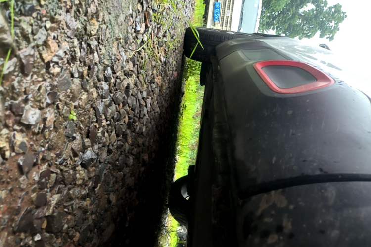 Used Citroen C5 AIRCROSS 2017 380THP Fashion Edition Right Side Sill