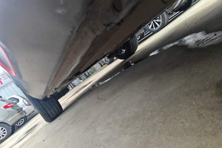Used Citroen C5 AIRCROSS 2017 380THP Luxury Model Right Side Sill