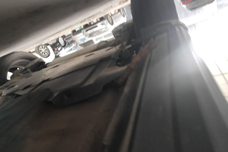 Used Citroen C5 AIRCROSS 2017 350THP Fashion Edition Right Side Sill