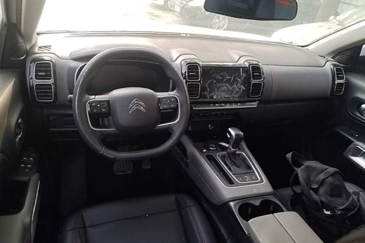 Used Citroen C5 AIRCROSS 2017 350THP Fashion Edition Steering Wheel