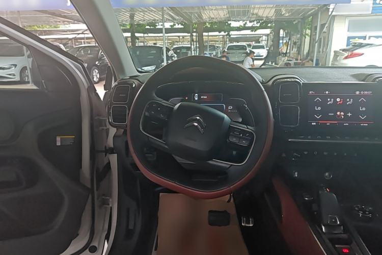 Used Citroen C5 AIRCROSS 2017 380THP Flagship Edition Steering Wheel