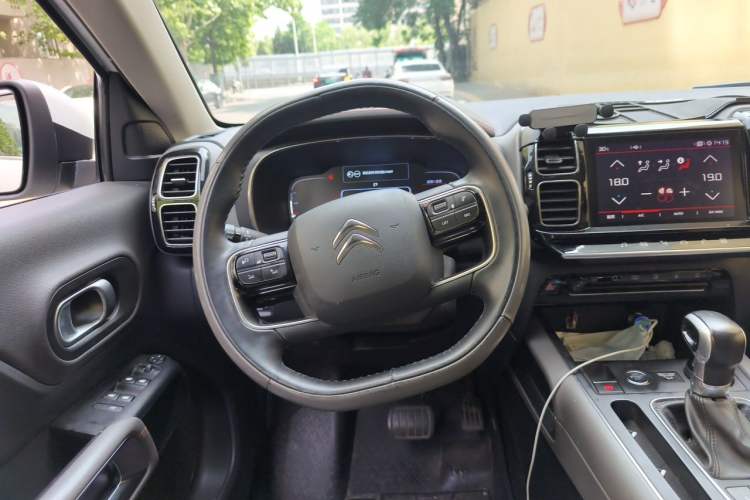 Used Citroen C5 AIRCROSS 2017 350THP Luxury Model Steering Wheel