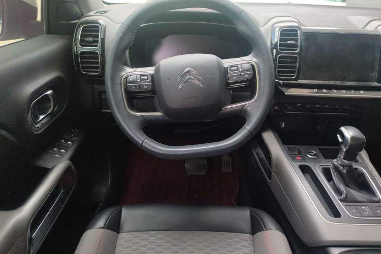 Used Citroen C5 AIRCROSS 2017 350THP Fashion Edition Steering Wheel