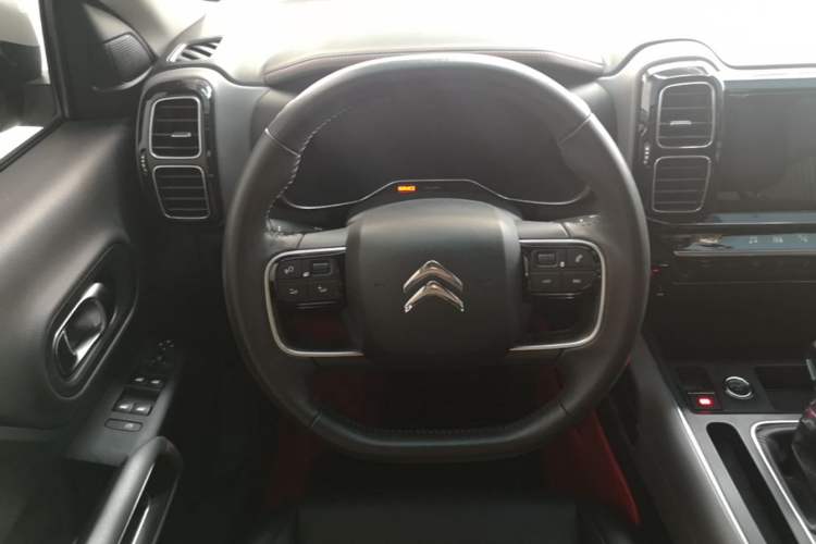 Used Citroen C5 AIRCROSS 2017 350THP Fashion Edition Steering Wheel