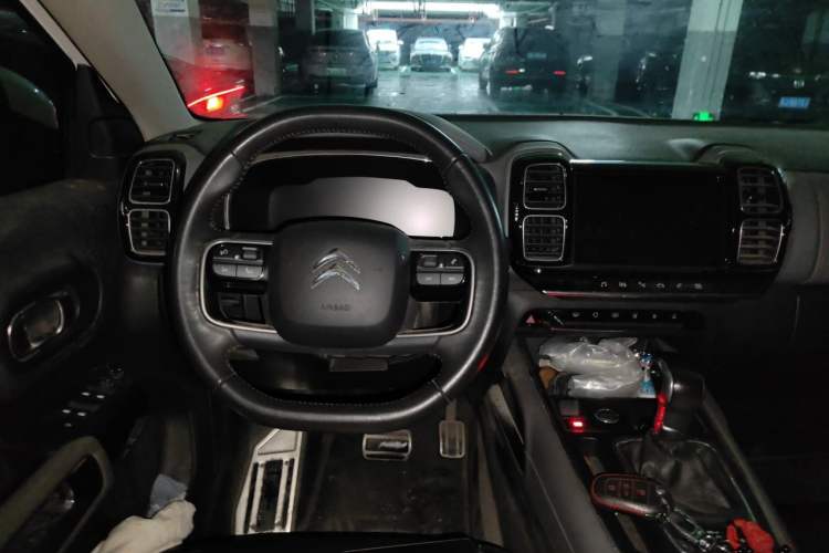 Used Citroen C5 AIRCROSS 2017 350THP Luxury Model Steering Wheel