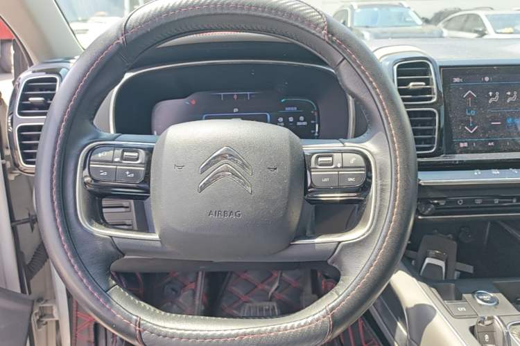 Used Citroen C5 AIRCROSS 2017 350THP Fashion Edition Steering Wheel