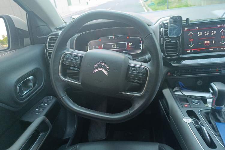 Used Citroen C5 AIRCROSS 2017 350THP Fashion Edition Steering Wheel