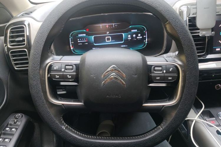 Used Citroen C5 AIRCROSS 2017 350THP Fashion Edition Steering Wheel