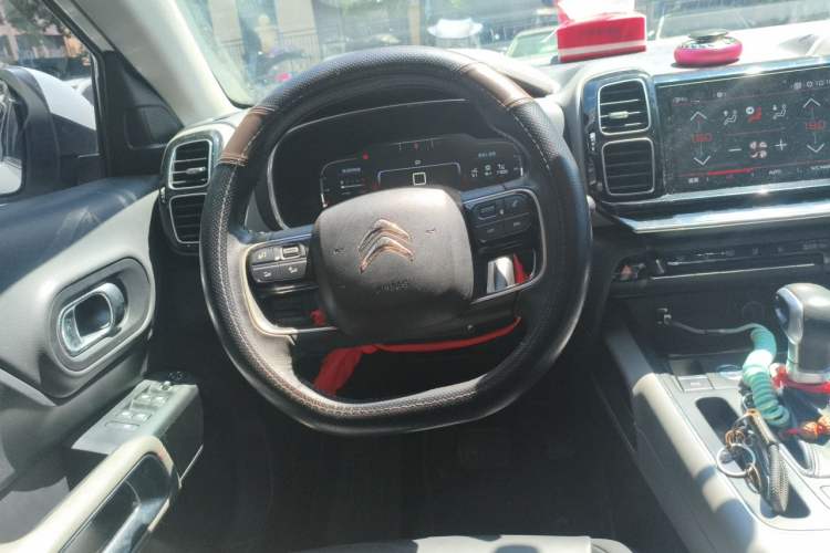 Used Citroen C5 AIRCROSS 2017 350THP Fashion Edition Steering Wheel