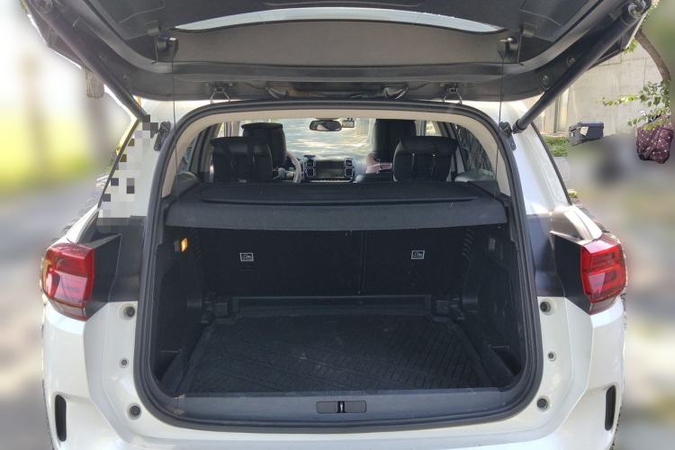 Used Citroen C5 AIRCROSS 2017 380THP Luxury Model Trunk