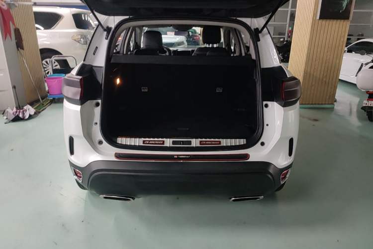 Used Citroen C5 AIRCROSS 2017 380THP Fashion Edition Trunk
