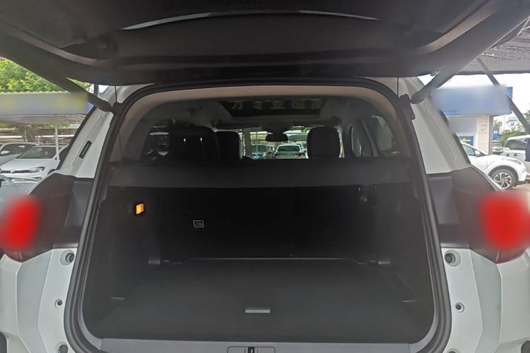 Used Citroen C5 AIRCROSS 2017 380THP Flagship Edition Trunk