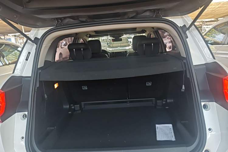 Used Citroen C5 AIRCROSS 2017 350THP Fashion Edition Trunk