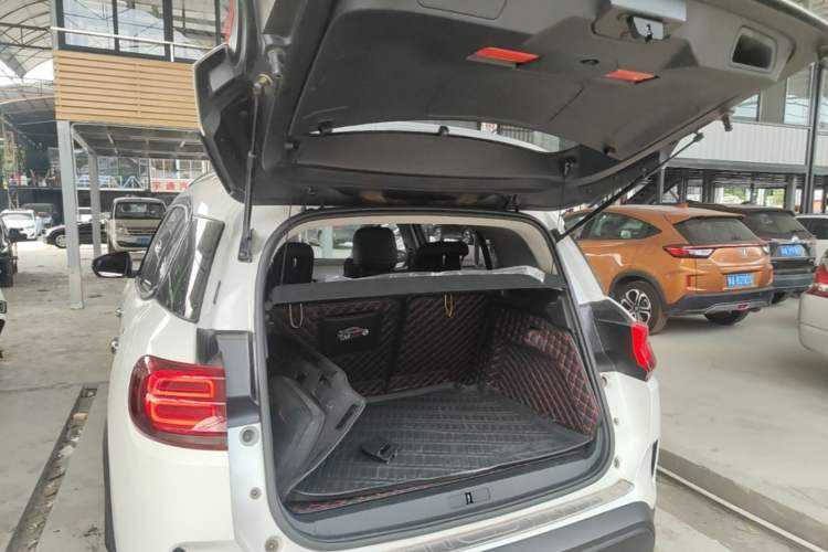 Used Citroen C5 AIRCROSS 2017 350THP Fashion Edition Trunk