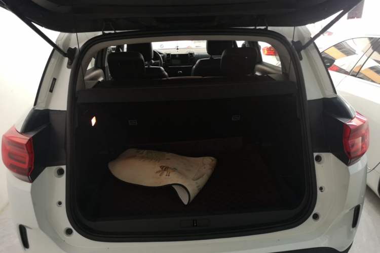 Used Citroen C5 AIRCROSS 2017 350THP Fashion Edition Trunk