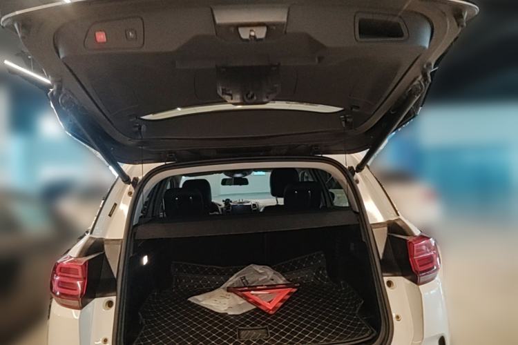 Used Citroen C5 AIRCROSS 2017 380THP Luxury Model Trunk