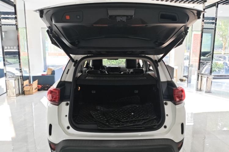 Used Citroen C5 AIRCROSS 2017 380THP Luxury Model Trunk