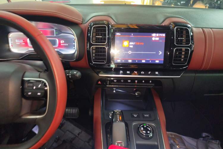 Used Citroen C5 AIRCROSS 2017 380THP Luxury Model Audio And AC Panel