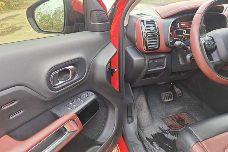 Used Citroen C5 AIRCROSS 2017 380THP Luxury Model Audio And AC Panel