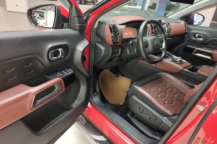 Used Citroen C5 AIRCROSS 2017 380THP Luxury Model Driver Seat