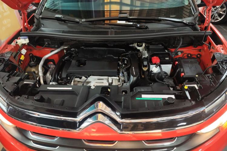 Used Citroen C5 AIRCROSS 2017 380THP Luxury Model Engine Bay