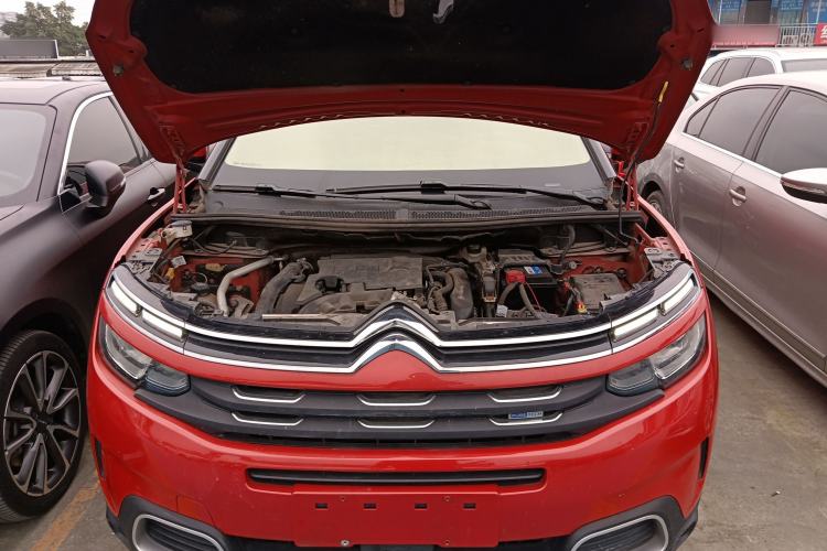 Used Citroen C5 AIRCROSS 2017 350THP Luxury Model Engine Bay
