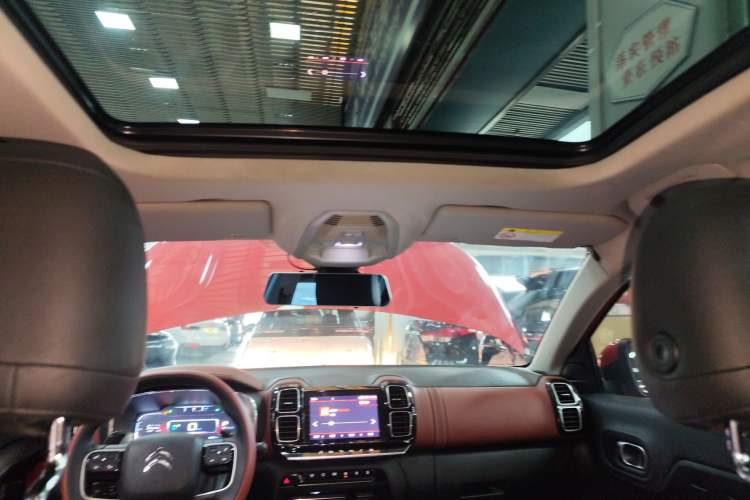 Used Citroen C5 AIRCROSS 2017 380THP Luxury Model Headliner