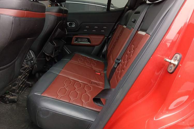 Used Citroen C5 AIRCROSS 2017 350THP Luxury Model Left Rear Seat