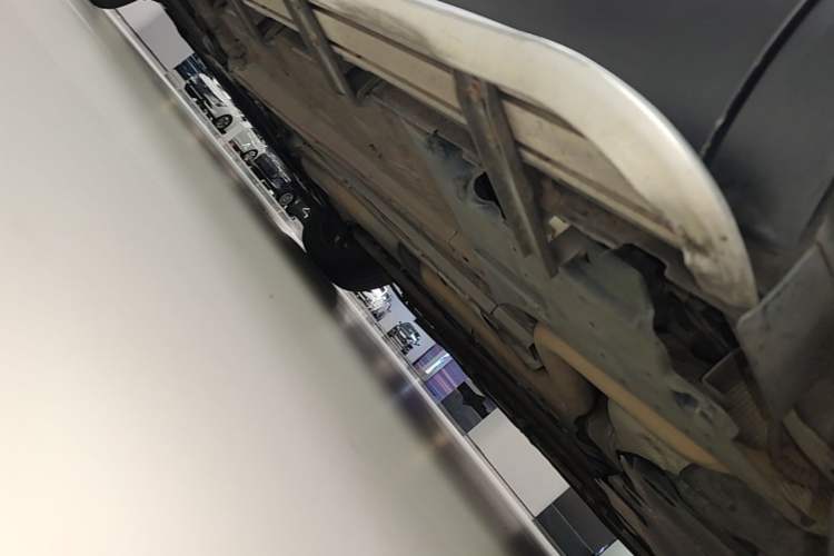 Used Citroen C5 AIRCROSS 2017 380THP Luxury Model Left Side Sill