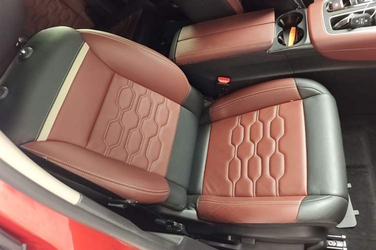 Used Citroen C5 AIRCROSS 2017 380THP Luxury Model Right Front Seat