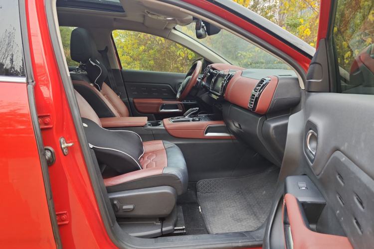 Used Citroen C5 AIRCROSS 2017 380THP Luxury Model Right Front Seat