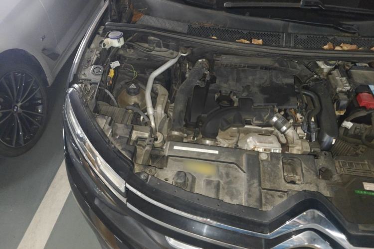 Used Citroen C5 AIRCROSS 2018 350THP Enjoyment Version Engine Bay Right