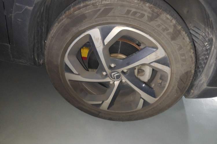 Used Citroen C5 AIRCROSS 2018 350THP Enjoyment Version Right Front Wheel Hub
