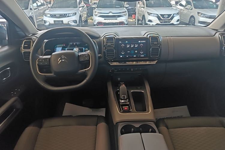 Used Citroen C5 AIRCROSS 2018 350THP Enjoyment Version Center Console