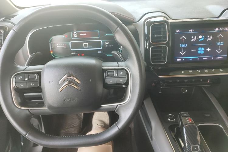Used Citroen C5 AIRCROSS 2018 350THP Enjoyment Version Center Console