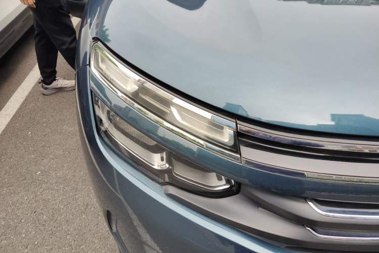 Used Citroen C5 AIRCROSS 2018 350THP Enjoyment Version Right Front Headlight