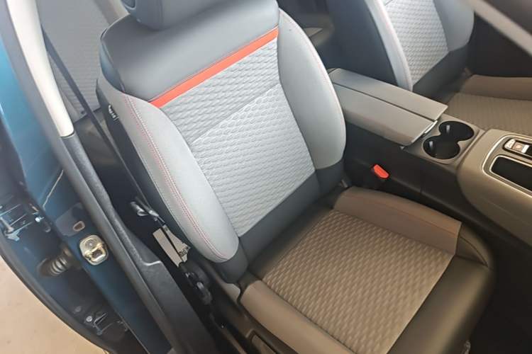 Used Citroen C5 AIRCROSS 2018 350THP Enjoyment Version Right Front Seat