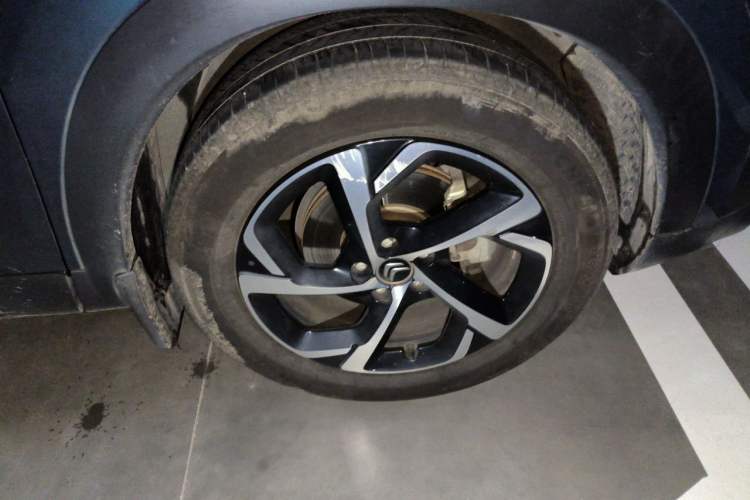 Used Citroen C5 AIRCROSS 2018 350THP Enjoyment Version Right Front Wheel Hub